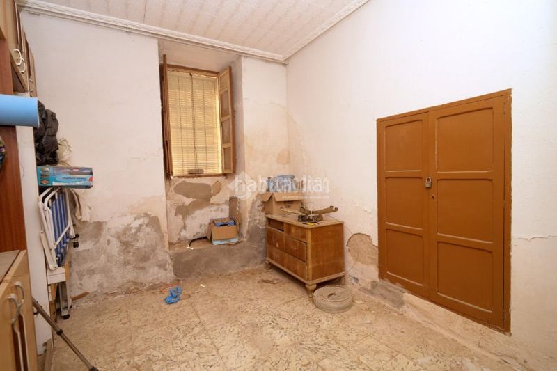 Foto 49828b49-3ffd-4170-af82-4177a365dc21. Casa pareada casa en venta en Centro ciudad Linares