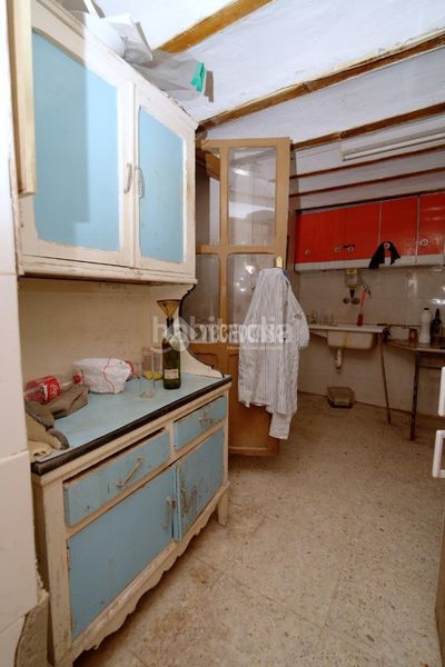 Foto dd605c48-f8c8-4f82-9119-4eae36fd8acc. Casa pareada casa en venta en Centro ciudad Linares