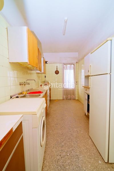 Foto a876b17c-0f60-4fb1-90f2-f01db1996d61. Pis a Centro ciudad Linares