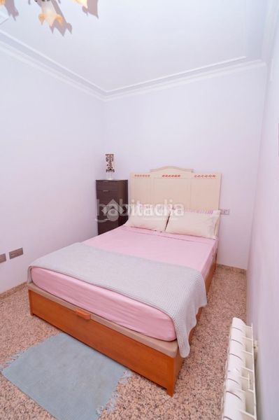 Foto a121635e-6d47-4f77-80ac-71f262e9892f. Estudi a Centro ciudad Linares