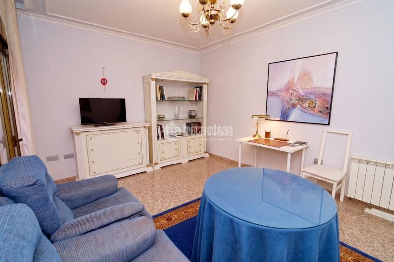Foto bd052534-40a1-4415-a5d1-c346ab12a0e7. Estudi a Centro ciudad Linares