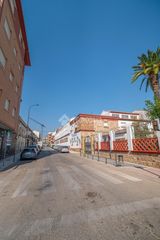 Casa pareada en Centro ciudad. Casa en venta en linares