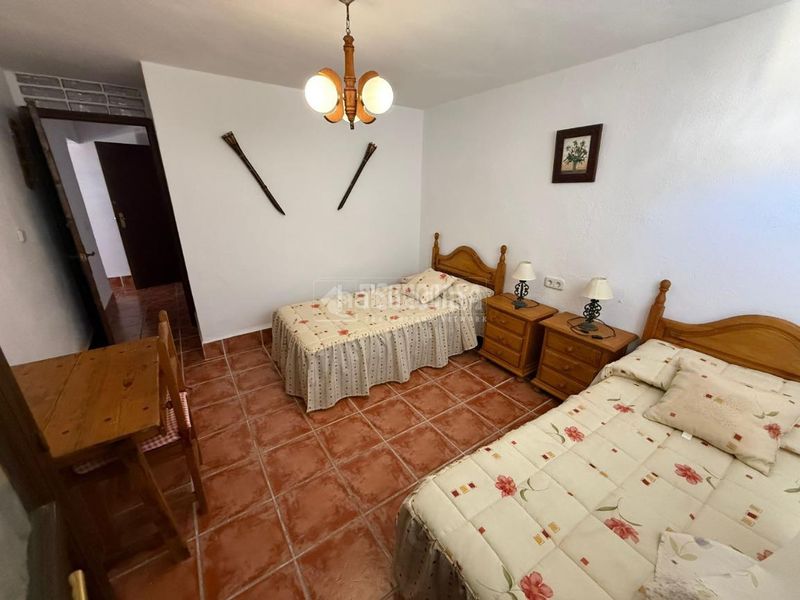 Foto 0708b103-b6a2-4afb-85da-30f4eb40d5ca. Masia a Pegalajar