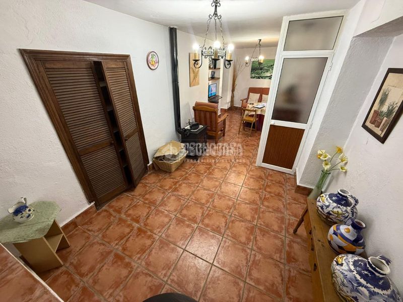 Foto 2d7dfc5f-b542-4050-ba5c-82d9c8f4c4d7. Masia a Pegalajar