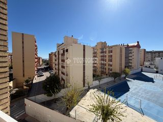 Pis en Avda de Madrid - P� de la Estaci�n. Piso en venta en ja�n
