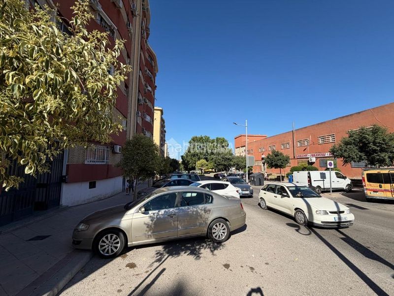 Foto fa7bb54d-25b4-4a4d-be86-5b00afc812a8. Pis a El Valle - Universidad Jaén