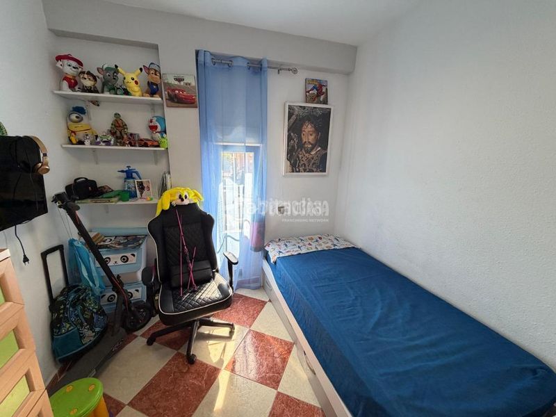 Foto ff25ef0d-e1d6-4ac2-a438-6bd3491da2fe. Pis a El Valle - Universidad Jaén