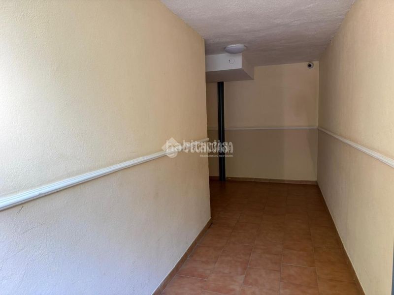 Foto eb56a5e2-90aa-4a29-89f5-ebb6acd66565. Pis a El Valle - Universidad Jaén