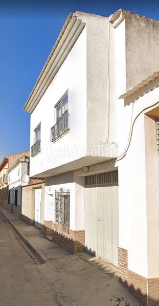 Foto 292db66a-f639-448a-bffa-50510d693a00. Casa adossada a calle almenas 43 a Barrax