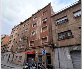 Piso en Carrer bòbiles 10. Inmueble de banco
