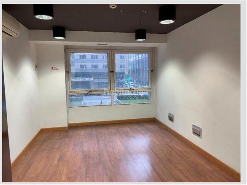 Foto 976057d5-fabf-42a3-ade6-79cee20fed54. Miete geschäftsraum in Centro Gijón