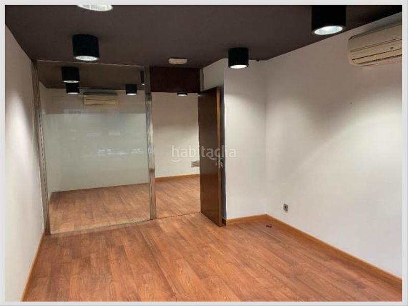 Foto 3b353288-8e85-45e3-9a2d-e347d2fb6588. Rent business premise in Centro Gijón