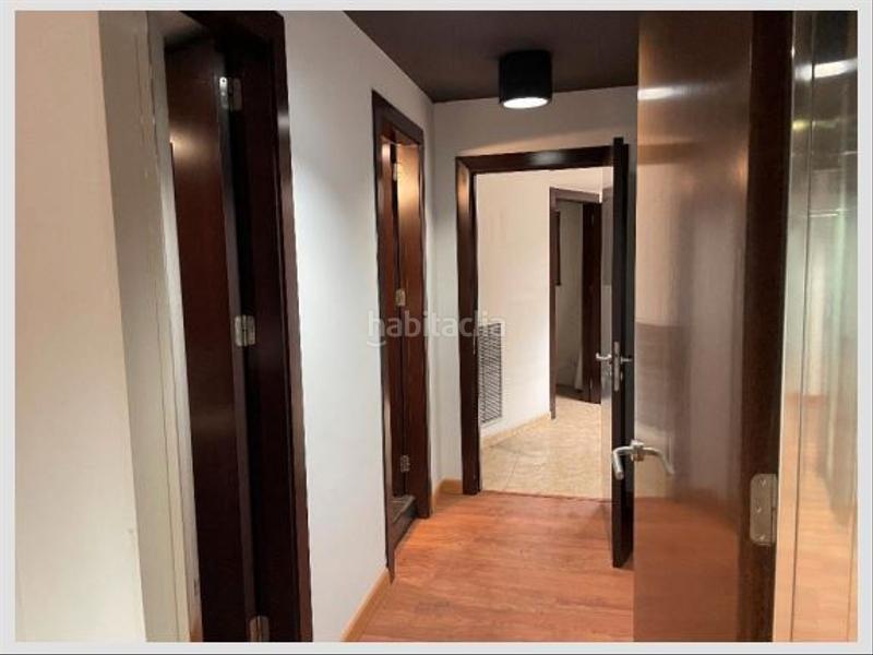 Foto 7eae7186-0873-4e57-8511-ddba98bc0650. Rent business premise in Centro Gijón