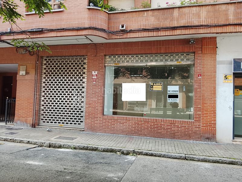 Foto 6143e4b4-02f6-42af-bcf5-61a75712636d. Local comercial a Laviada Gijón