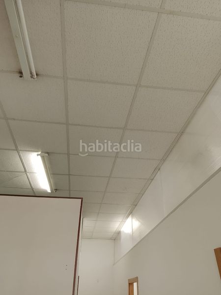 Foto cbb40c4b-eeda-46da-8030-82611ebb13f2. Local comercial a Laviada Gijón