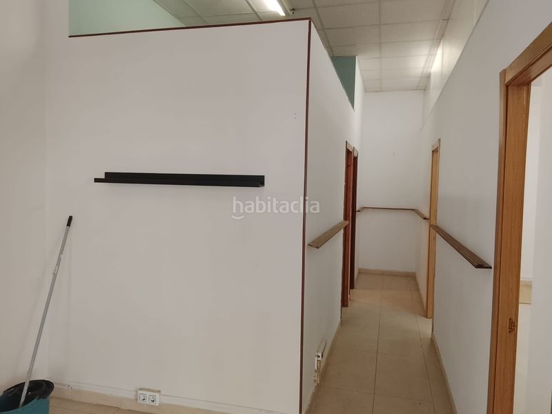 Foto efad26a4-9387-48b1-a416-66c9f3294cbf. Local comercial a Laviada Gijón