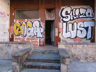 Local Comercial a Calle del Bierzo