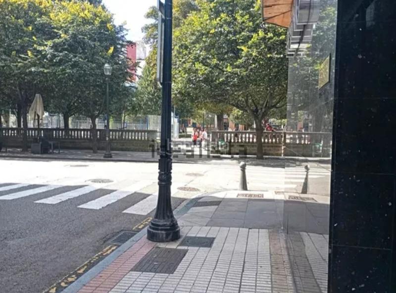 Foto 59f19113-1e8f-47e5-b578-86f75c9ad846. Rent business premise in Centro Gijón