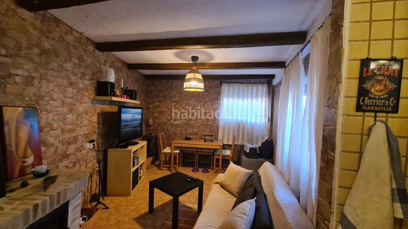 Foto 87e0c173-fbcb-4270-81e4-c0b82808f427. Apartament amb xemeneia a Benaocaz