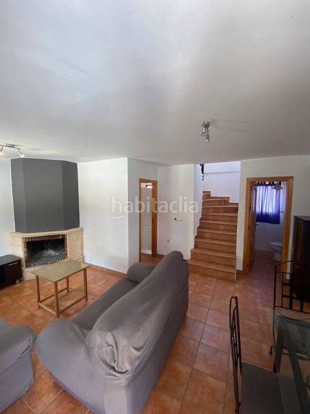 Foto 075c5a57-b0e2-4d4d-aeae-d69733de930d. Casa amb xemeneia a Benaocaz
