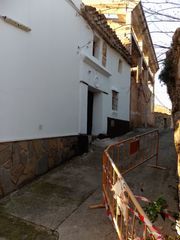Casa  Calle altozano. Casa histórica en benaocaz