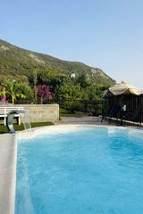 Xalet  Calle cadiz. Espectacular chalet de lujo en el bosque