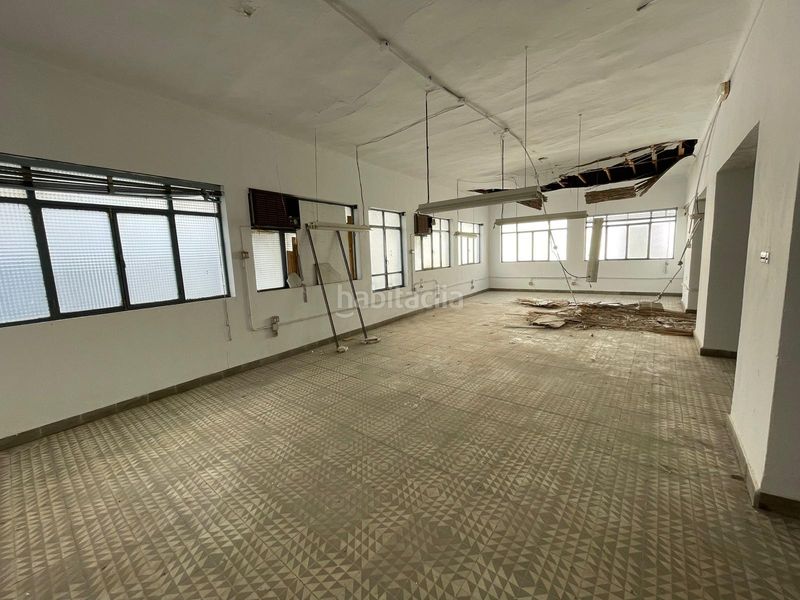 Foto b8b15711-7372-4da4-a436-96048aa6e435. Local comercial a Ubrique