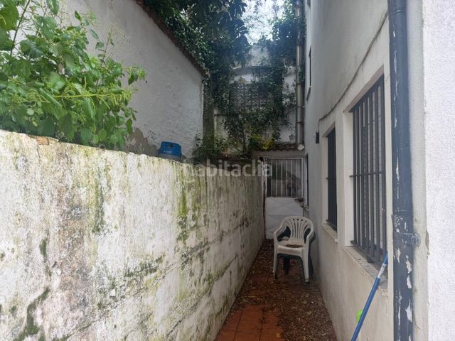 Foto 742c3878-5355-4669-b56a-88f9c235a29d. Casa amb xemeneia a Benaocaz