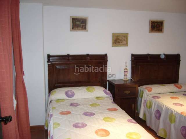 Foto 240f1bc2-e9db-406c-9e4e-b5b93cc66c06. Casa amb xemeneia a Benaocaz