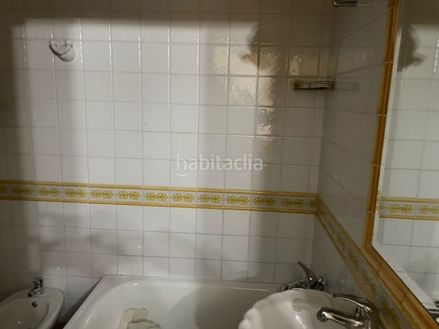 Foto 5efa1c14-2cd5-478a-a220-4f8f6f614c80. Casa amb xemeneia a Benaocaz