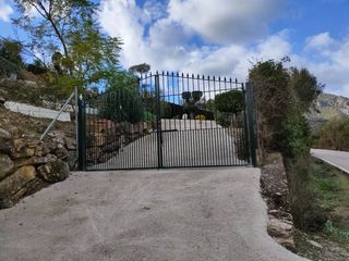 Chalet  Avenida de los callejones. Espectacular chalet de 6000m2 en ubrique