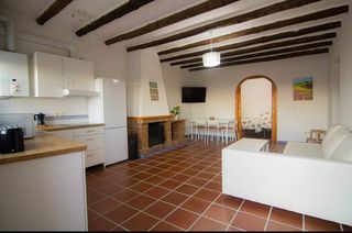 Apartament  Calle pajaruco. Encantadora casa de 72m2 en benaocaz