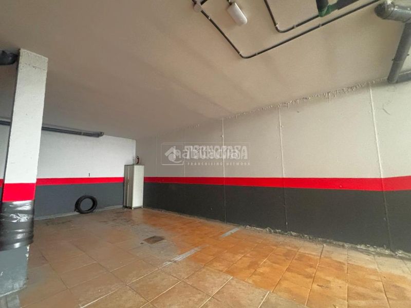 Foto fbe30e3d-0fbe-4360-b6ea-e227539cb3d9. Pis amb aparcament a Centro San Fernando de Henares