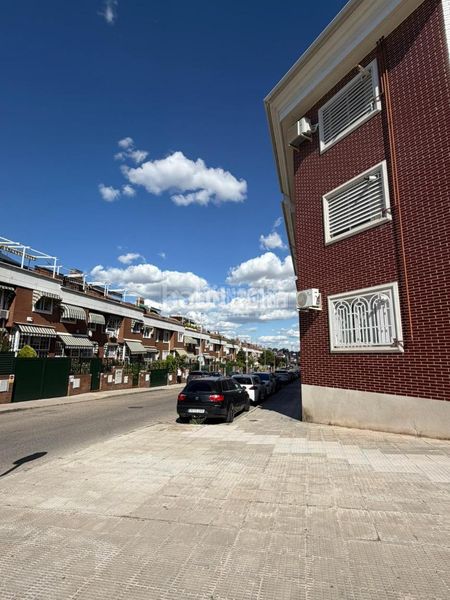 Foto 6d87104f-c3bd-4d28-b1ec-490a02ed37cb. Pis amb calefacció aparcament a Montserrat-Parque Empresarial San Fernando de Henares