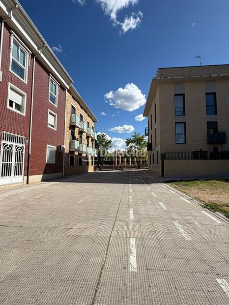 Foto 84a87474-846a-4710-98f9-14ab7aeb67a7. Pis amb calefacció aparcament a Montserrat-Parque Empresarial San Fernando de Henares