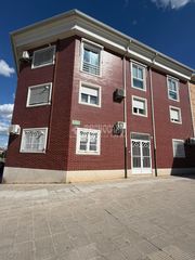 Etagenwohnung in Montserrat-Parque Empresarial. Piso en venta en san fernando de henares