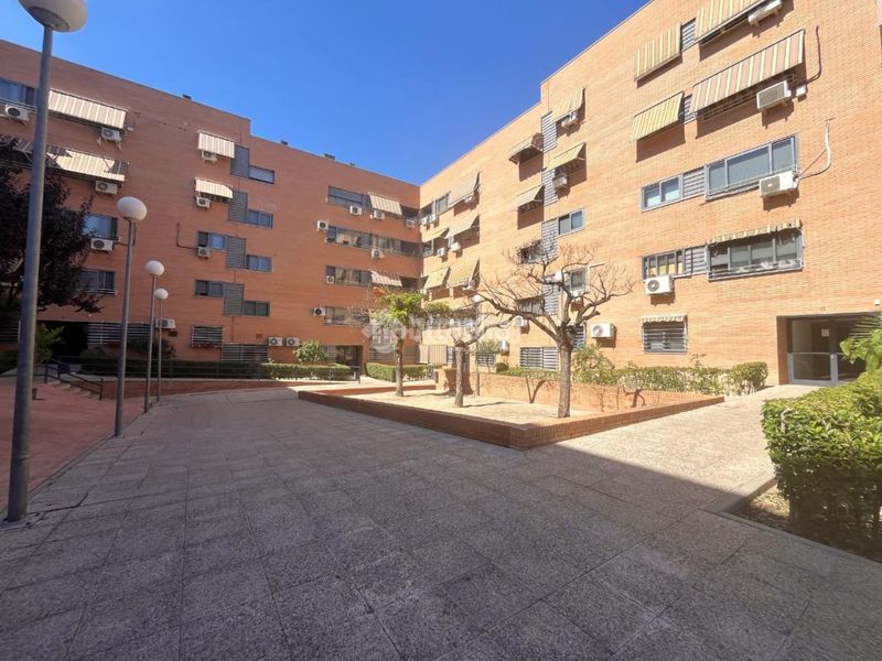 Foto 2ee2788d-b982-46ba-85e7-f2078b218912. Pis amb calefacció aparcament a Montserrat-Parque Empresarial San Fernando de Henares