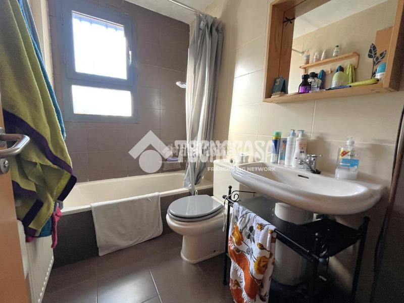 Foto e448f878-1d3b-460f-9a2b-64a48db4f0bf. Piso  en venta en Montserrat-Parque Empresarial San Fernando de Henares