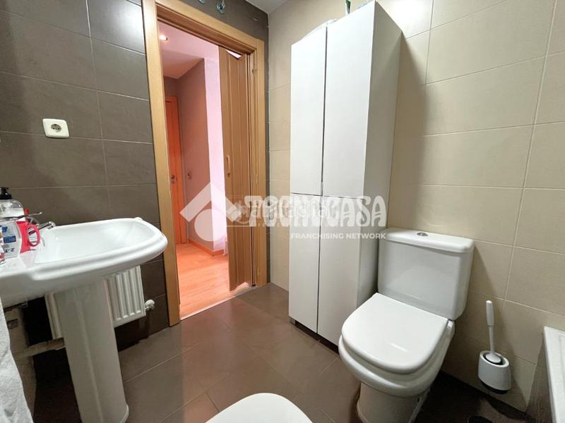 Foto f1c21e40-ea16-4207-8149-2d1bbf8f7218. Piso  en venta en Montserrat-Parque Empresarial San Fernando de Henares