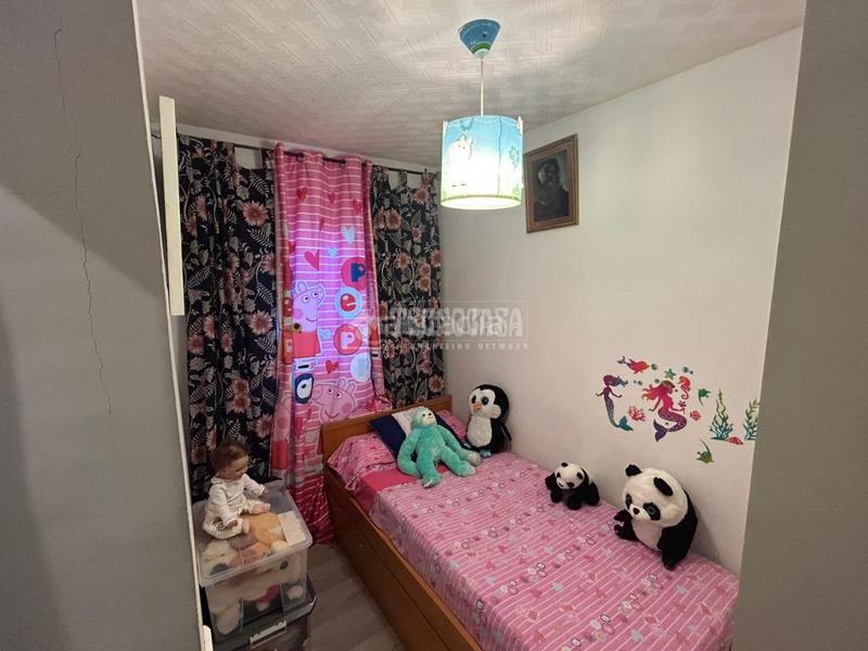 Foto fa18f37d-4414-423e-9183-6b2d19cd62af. Casa pareada casa en venta en Estación Coslada