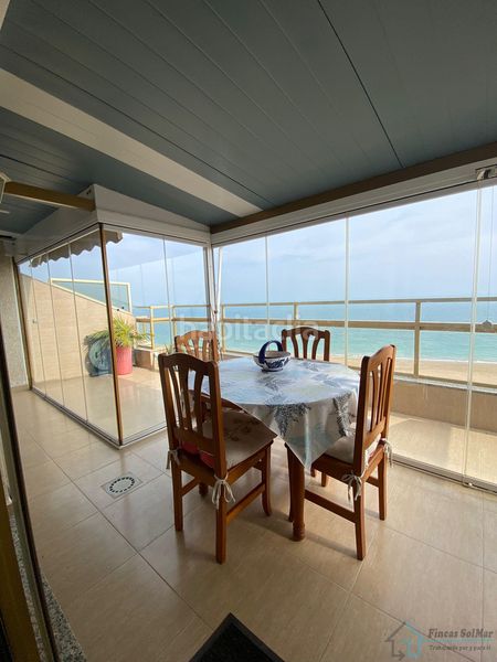 Foto 0e652ba8-c72f-4cc5-965d-98e53b620f23. Apartament amb aparcament piscina a Playa Norte Peñíscola
