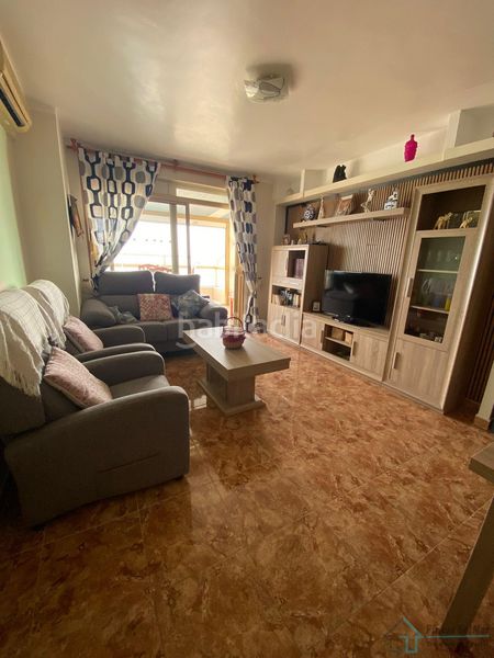 Foto 3236ad31-9011-4777-a88e-b0bc54bb6be9. Apartament amb aparcament piscina a Playa Norte Peñíscola