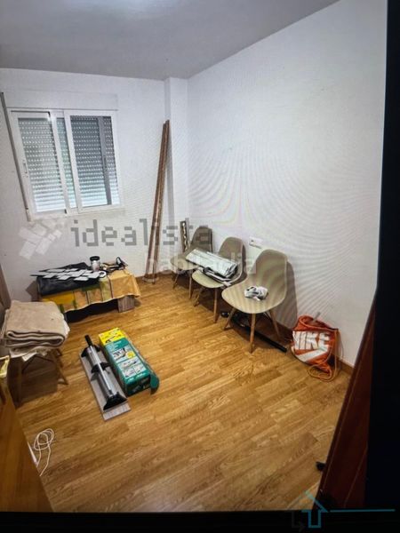 Foto f7fad4fe-cc51-4c4e-8613-d73eb14b42dc. Pis amb aparcament a Faura
