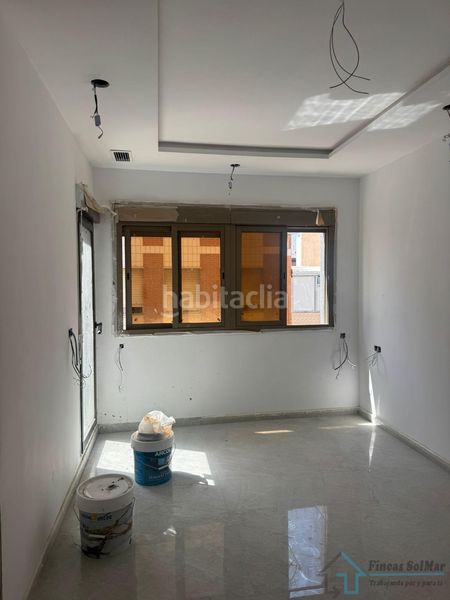 Foto 288d7e17-c5d5-40da-a683-105cd4b0c592. Casa amb aparcament a Avenida de Abril-9 de Octubre Sagunt