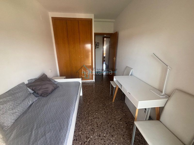 Foto 0ec37e0b-07ae-4101-bd95-4f5124ea25db. Apartament amb aparcament piscina a San José-Los Metales Sagunt