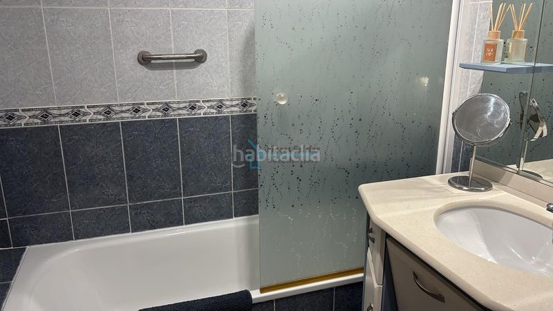 Foto d3a37aec-a695-4d83-b6ec-45268ef1c06d. Apartament amb aparcament piscina a San José-Los Metales Sagunt