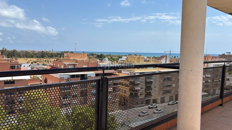 Foto f6844574-58f2-47cc-9770-c44d8420b768. Apartament amb aparcament piscina a San José-Los Metales Sagunt