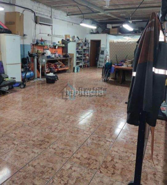 Foto dd967a44-abb0-49c6-a8b8-1adee41b2f08. Local comercial a Nuevo Centro Sagunt