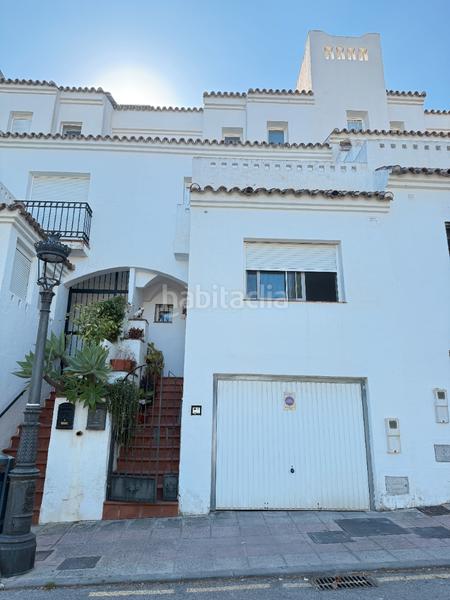 Foto 152fda11-e06d-4328-a0e0-3943fd7465f4. Reihenhaus mit parking in Zona Calvario Estepona