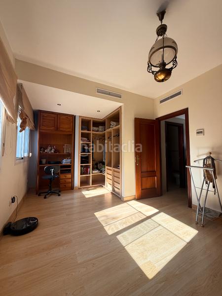 Foto b6c94e6c-3248-46d4-98af-baba826d4e20. Reihenhaus mit parking in Zona Calvario Estepona